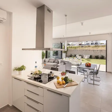 By The Bay 33 Protaras