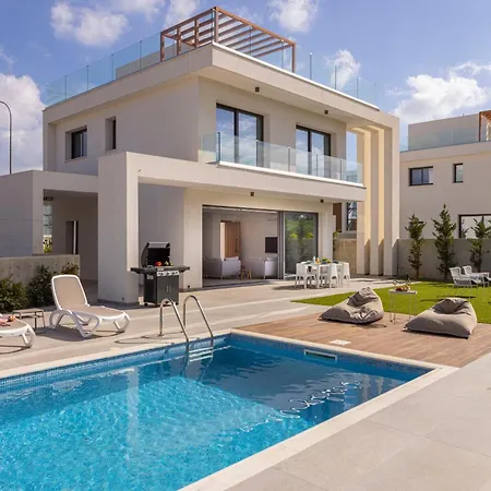 Villa By The Bay 33 Protaras
