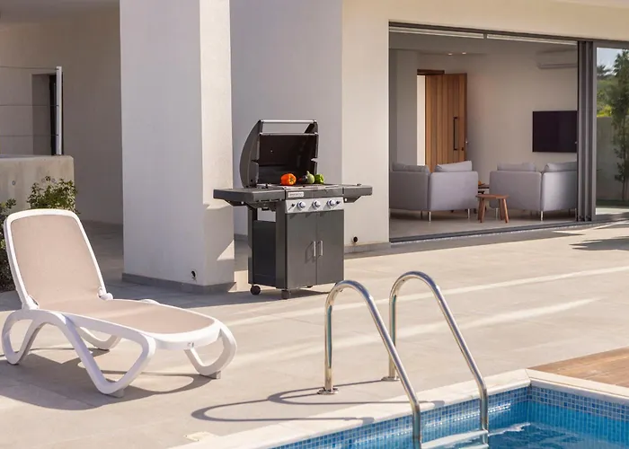 By The Bay 33 Villa Protaras