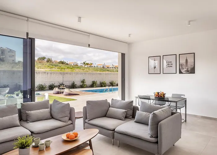 Vila By The Bay 33 *